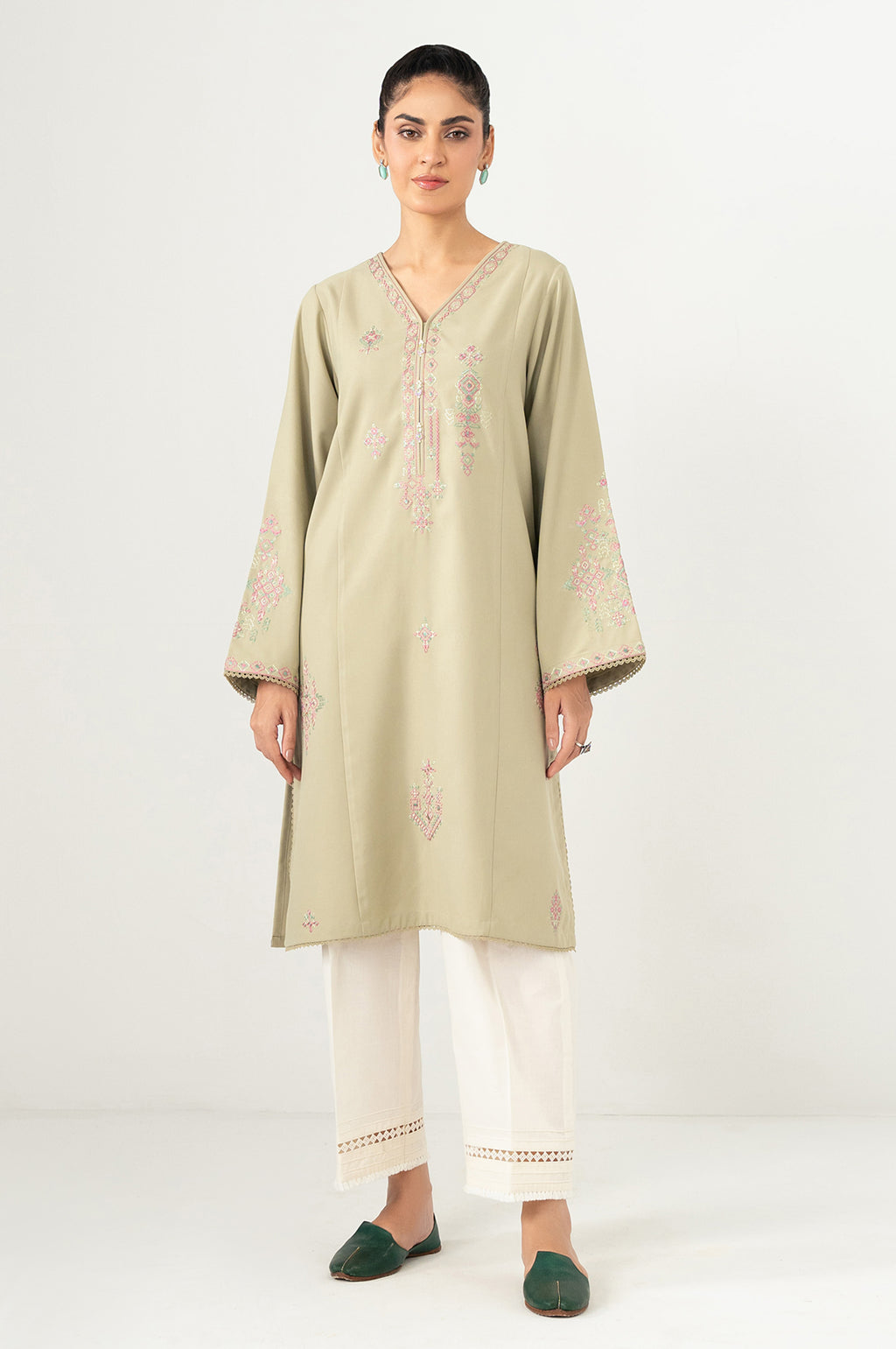 EMBROIDERED SHIRT