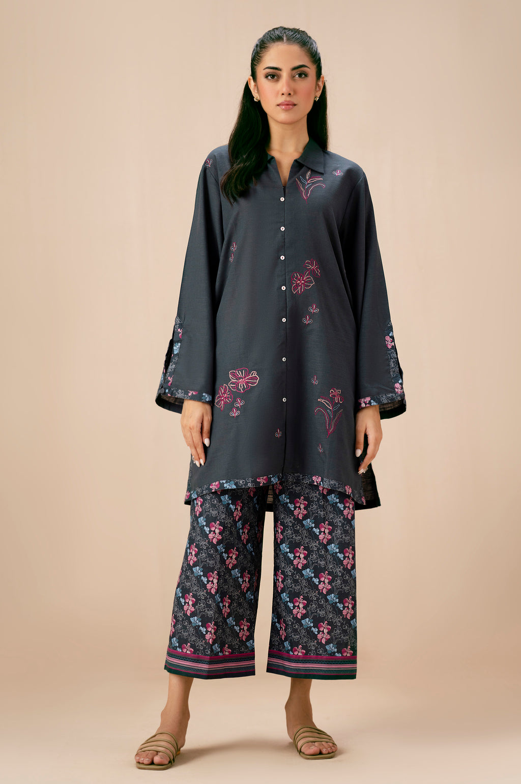 EMBROIDERED SUIT