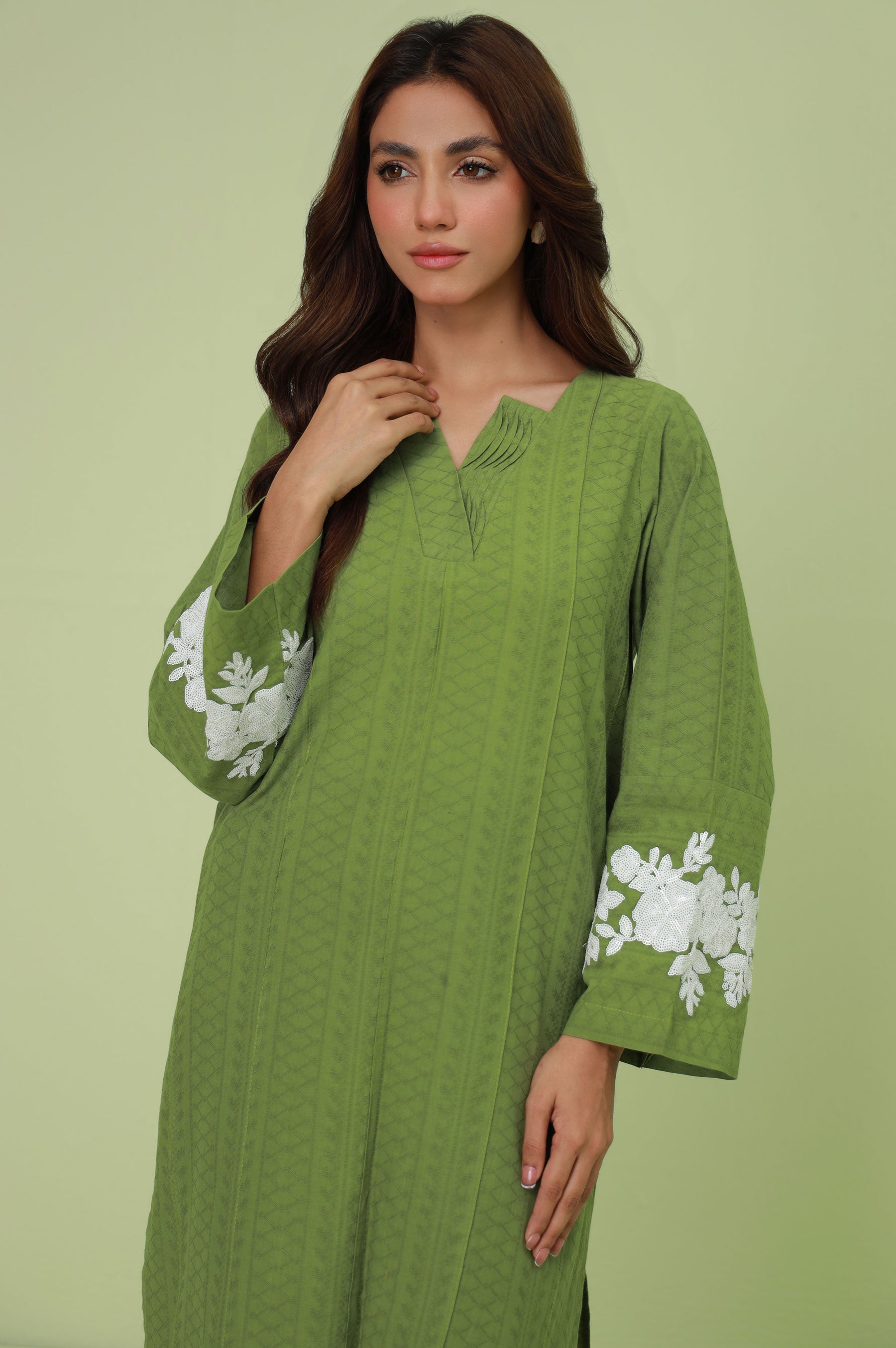 Women’s Self-Jacquard Silk 3-Piece Suit Set with Afghani Bottom and Organza Dupatta – XXL & 3XL