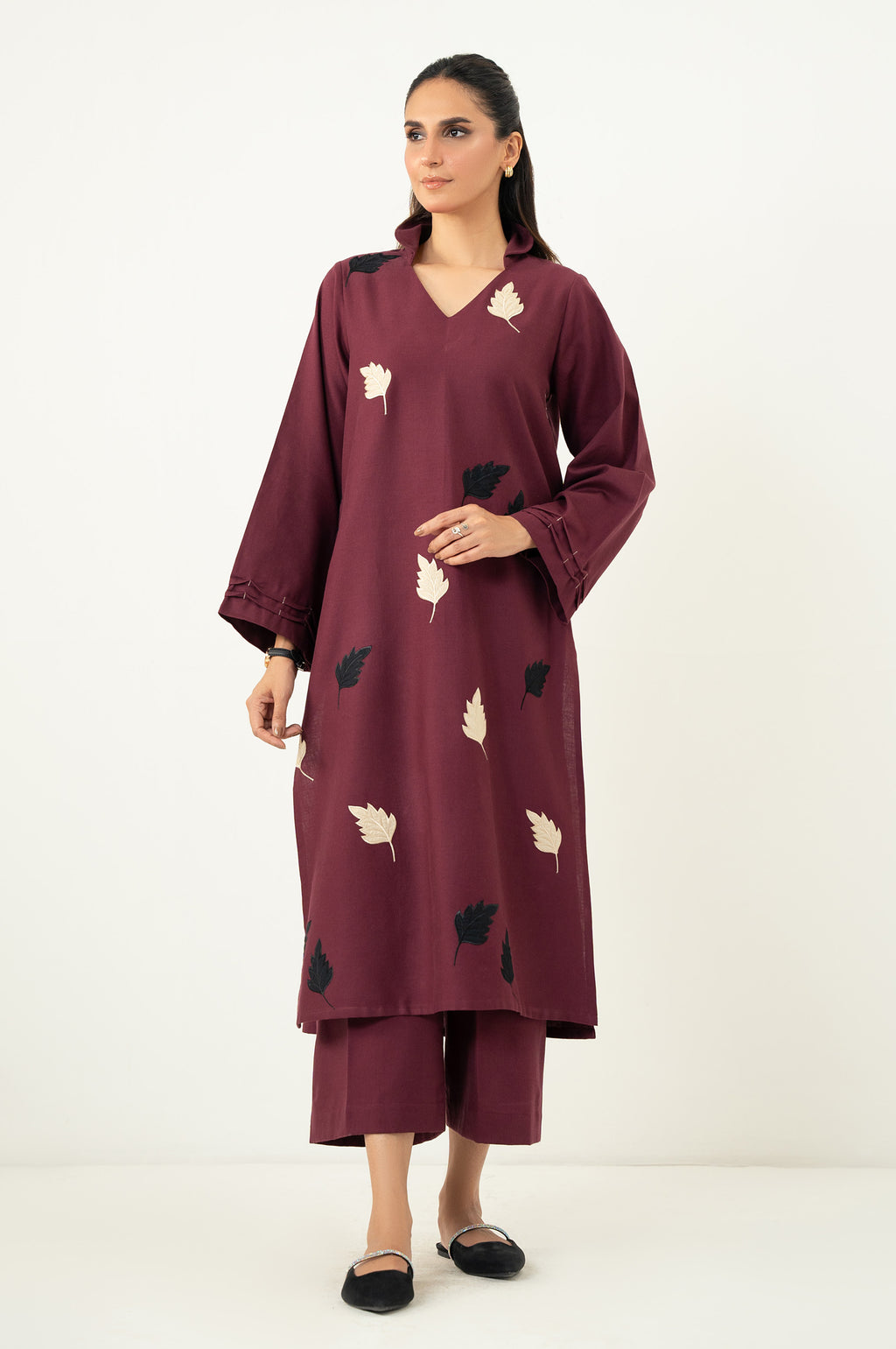 EMBROIDERED SUIT