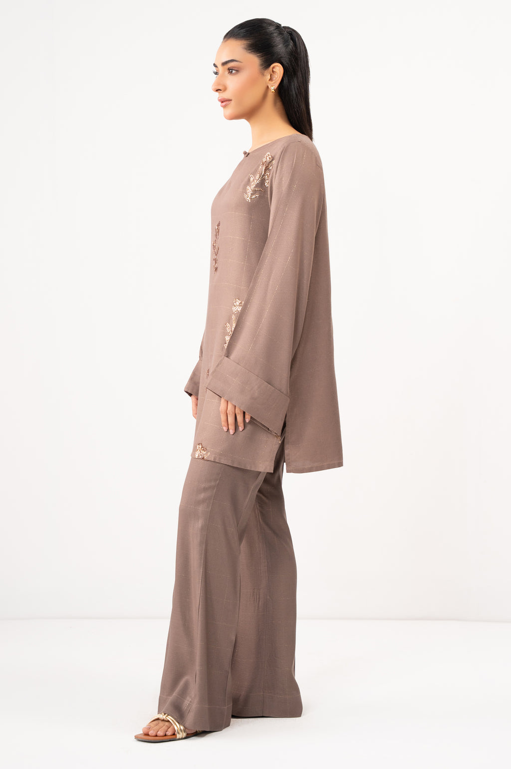 EMBROIDERED SUIT