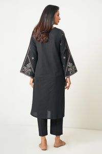 EMBROIDERED SUIT
