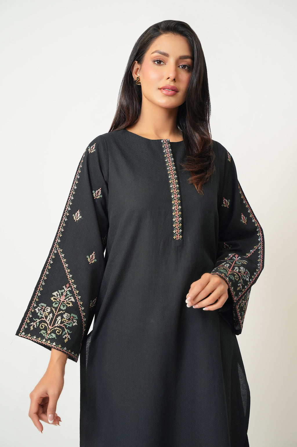 EMBROIDERED SUIT