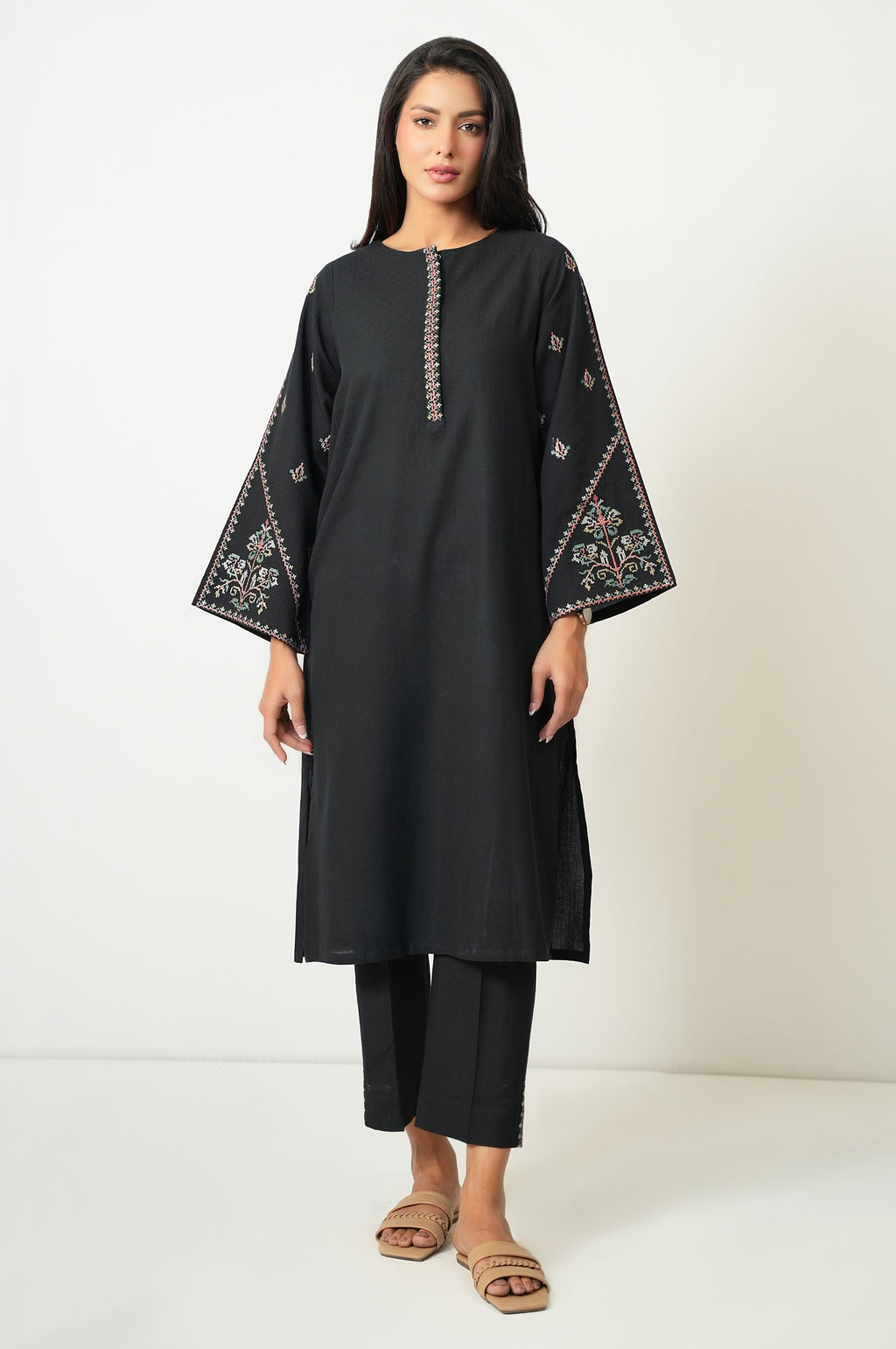 EMBROIDERED SUIT