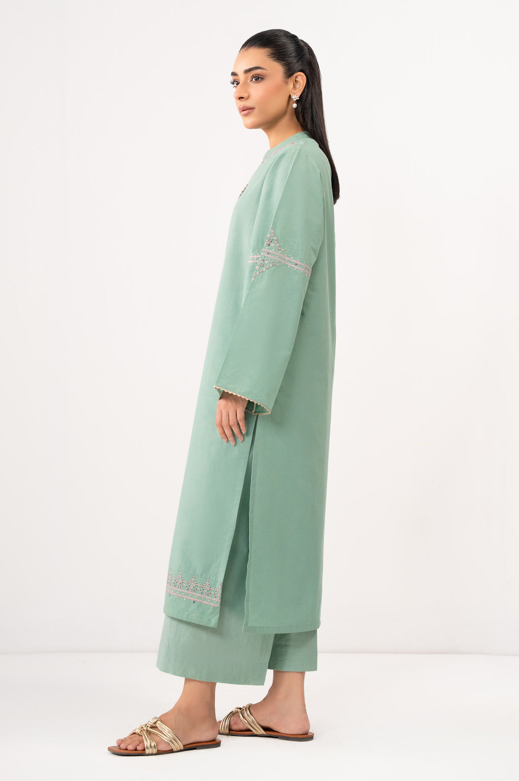 EMBROIDERED SUIT