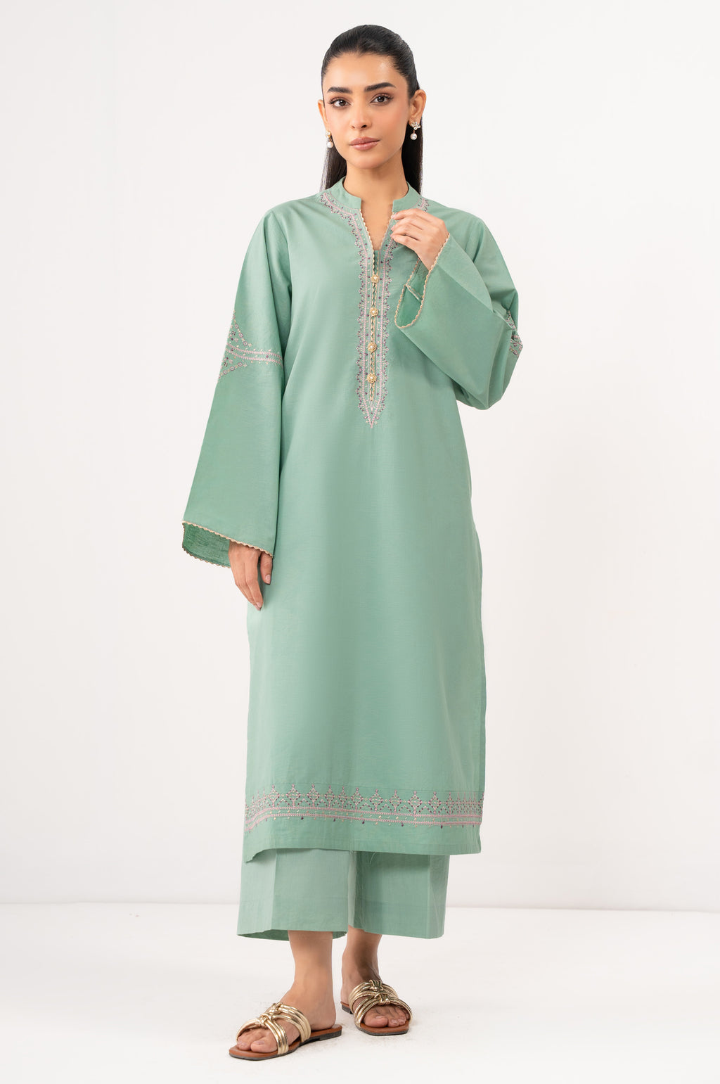 EMBROIDERED SUIT