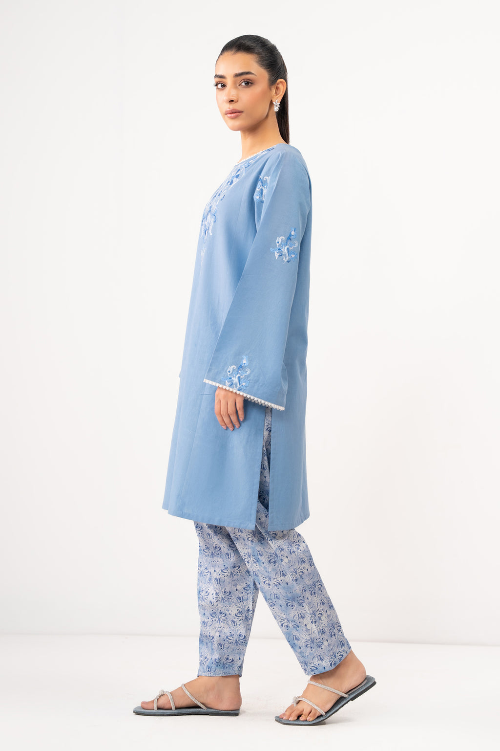 EMBROIDERED CAMBRIC STITCHED 2 PIECE SUIT