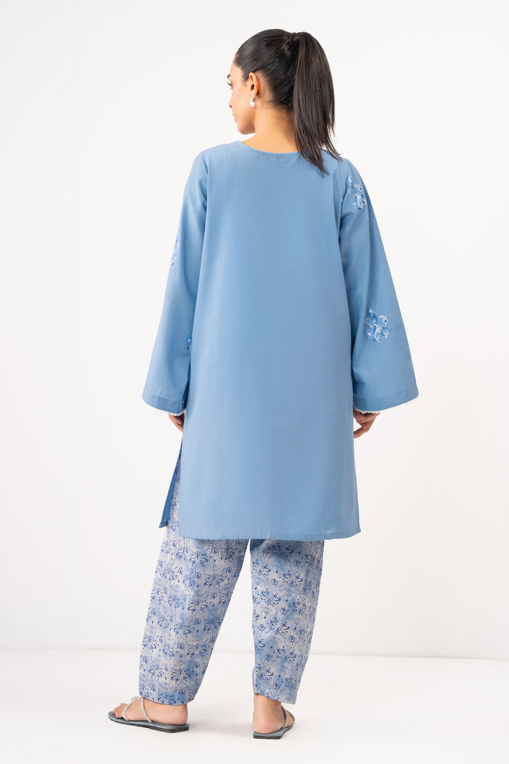 EMBROIDERED CAMBRIC STITCHED 2 PIECE SUIT