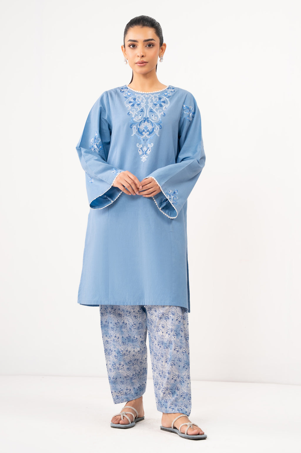 EMBROIDERED CAMBRIC STITCHED 2 PIECE SUIT