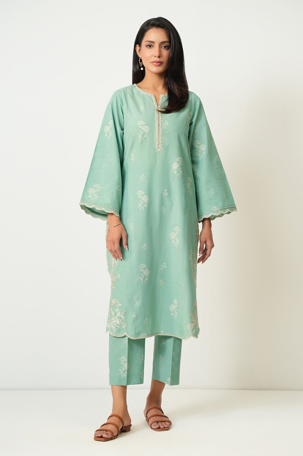 STITCHED EMBROIDERED CAMBRIC SHIRT BOTTOM (FACTORY E-OUTLET)