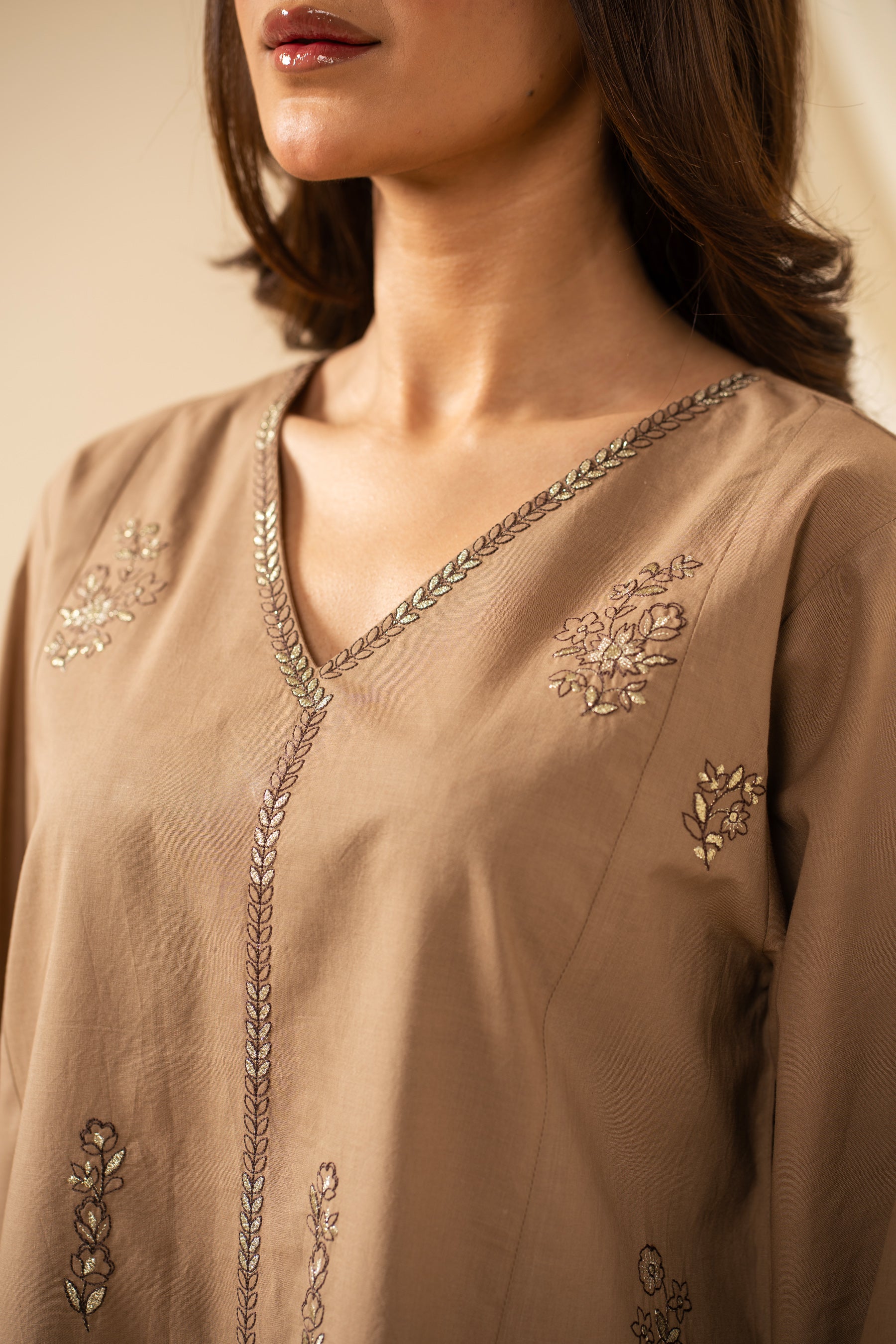 EMBROIDERED CAMBRIC STITCHED 2 PIECE SUIT