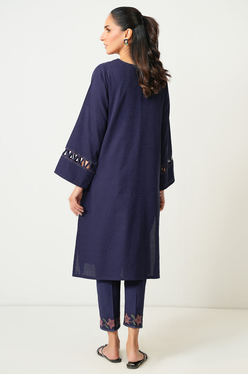 EMBROIDERED SUIT