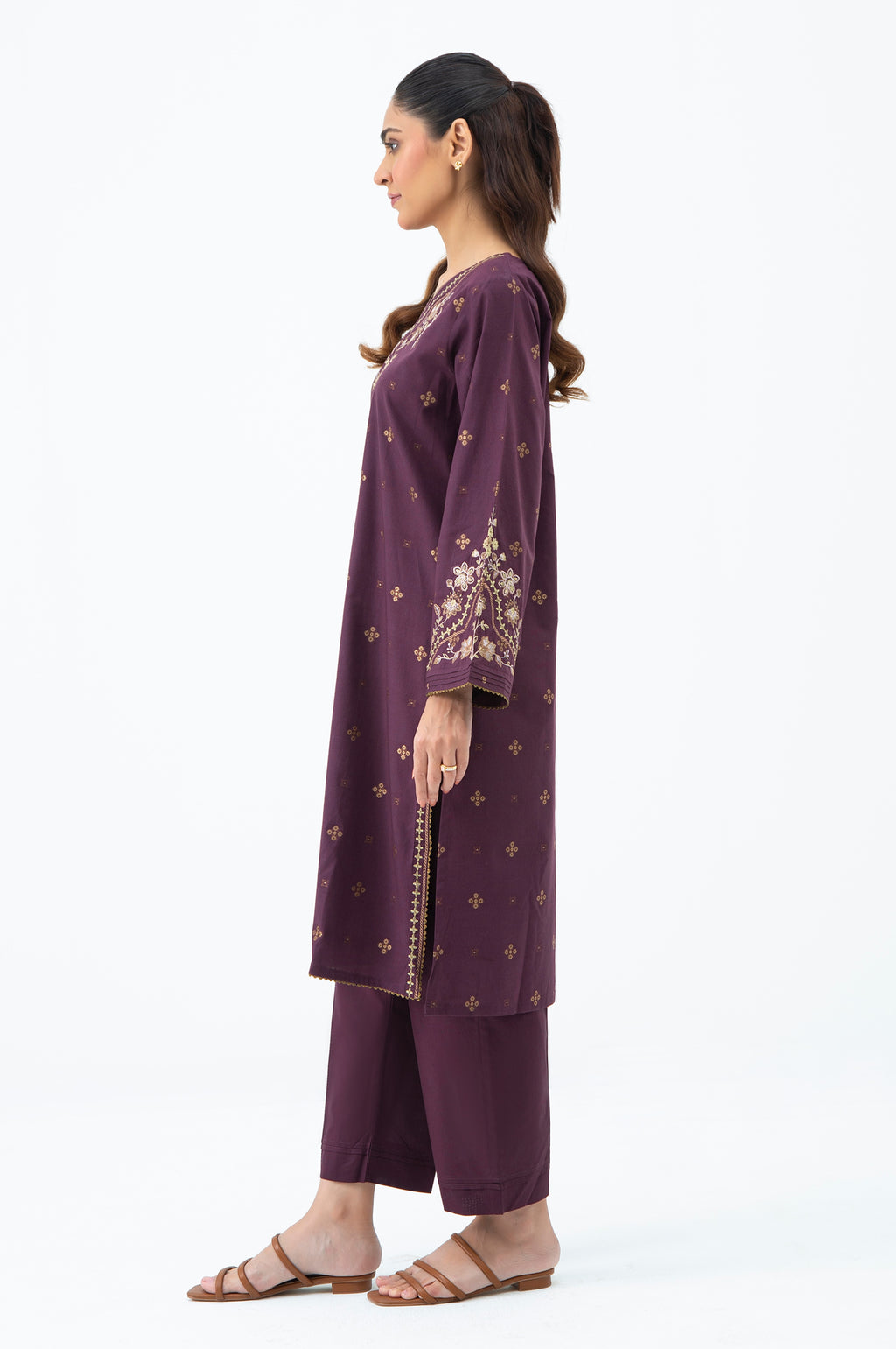 EMBROIDERED SUIT