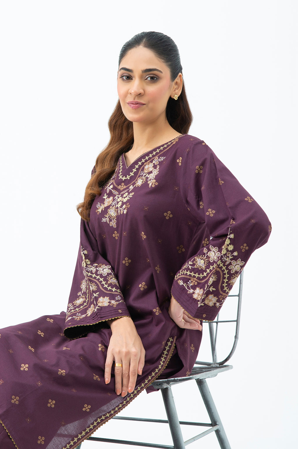 EMBROIDERED SUIT