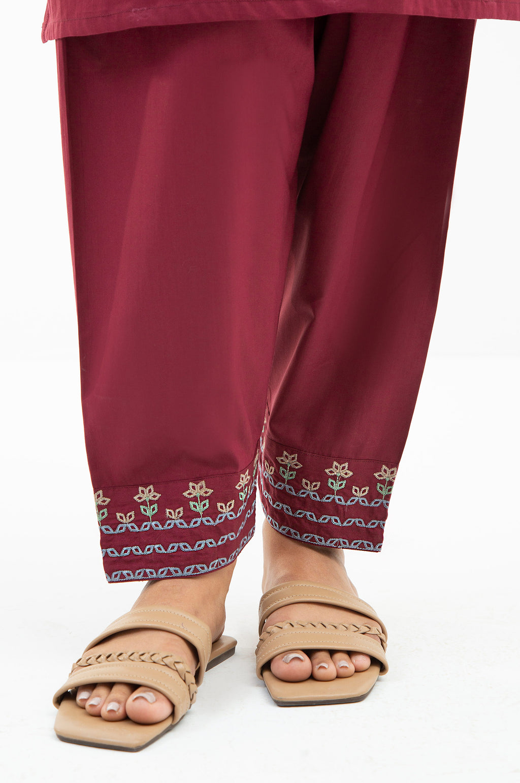 EMBROIDERED SUIT