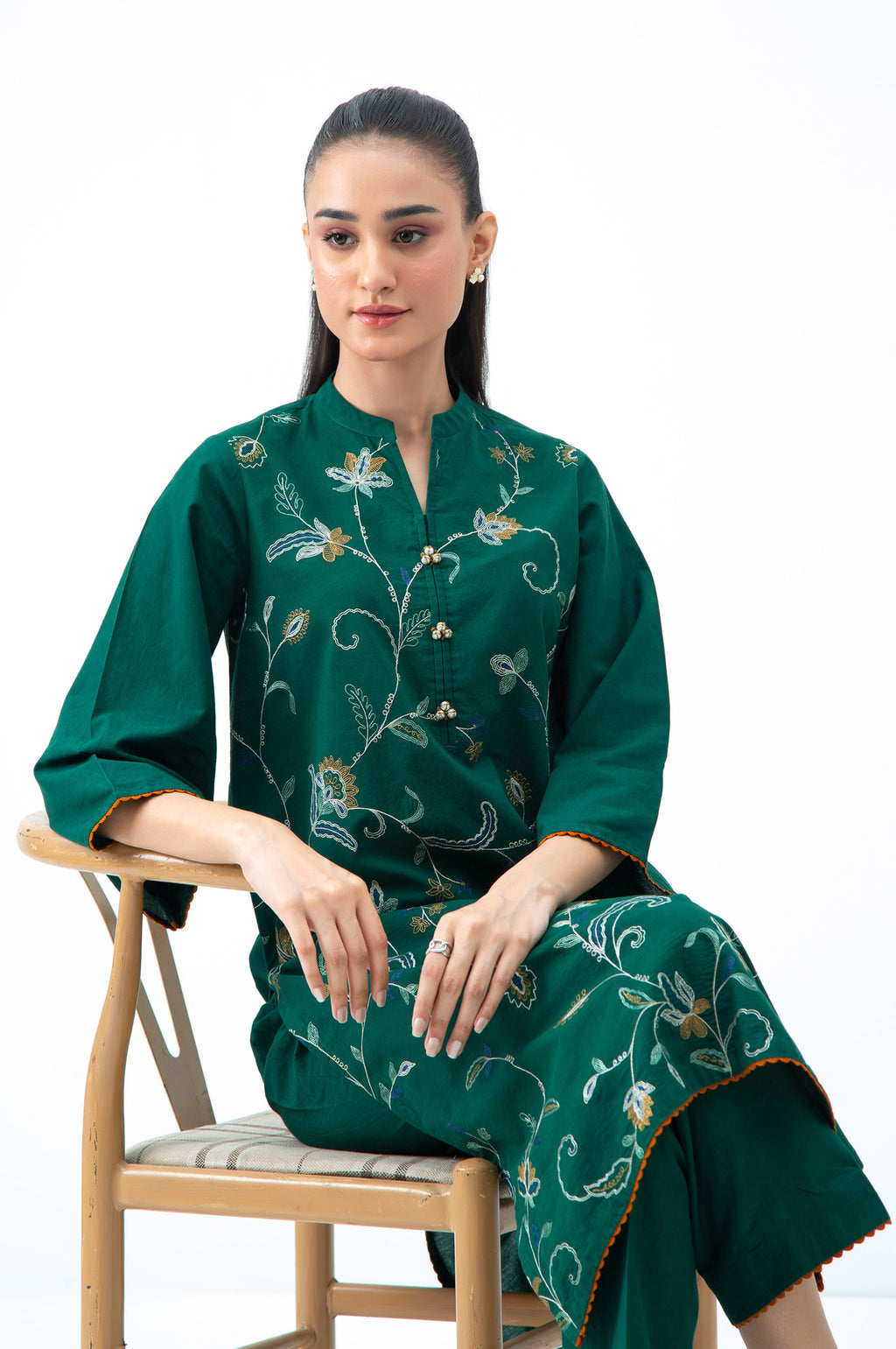 EMBROIDERED SUIT
