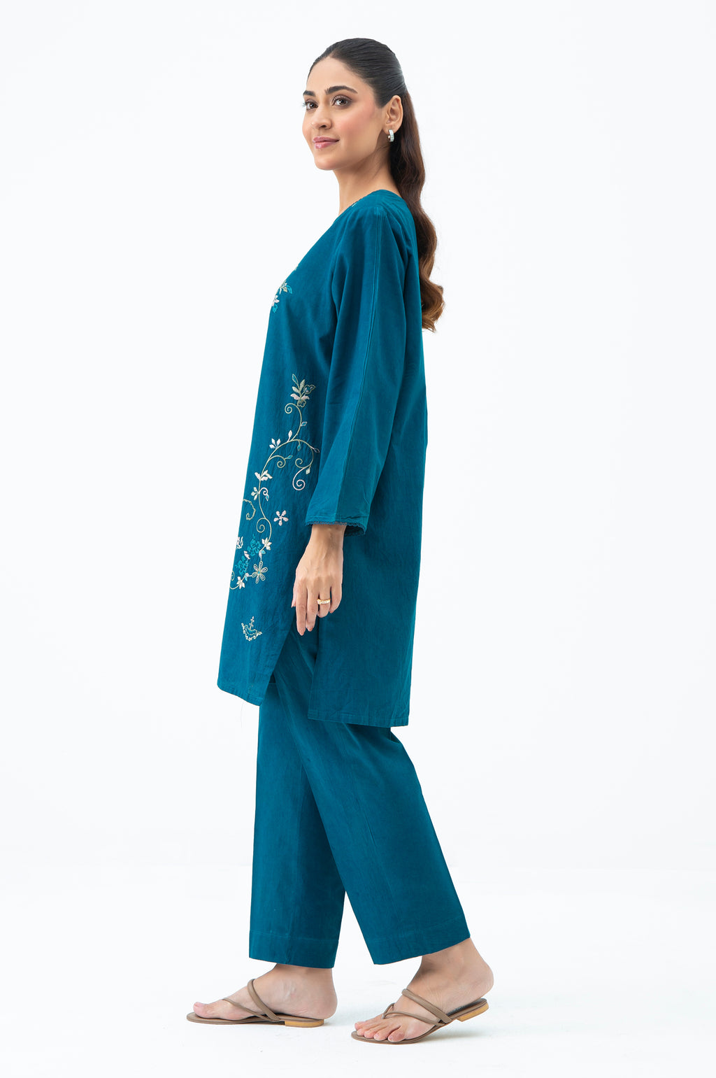 EMBROIDERED SUIT
