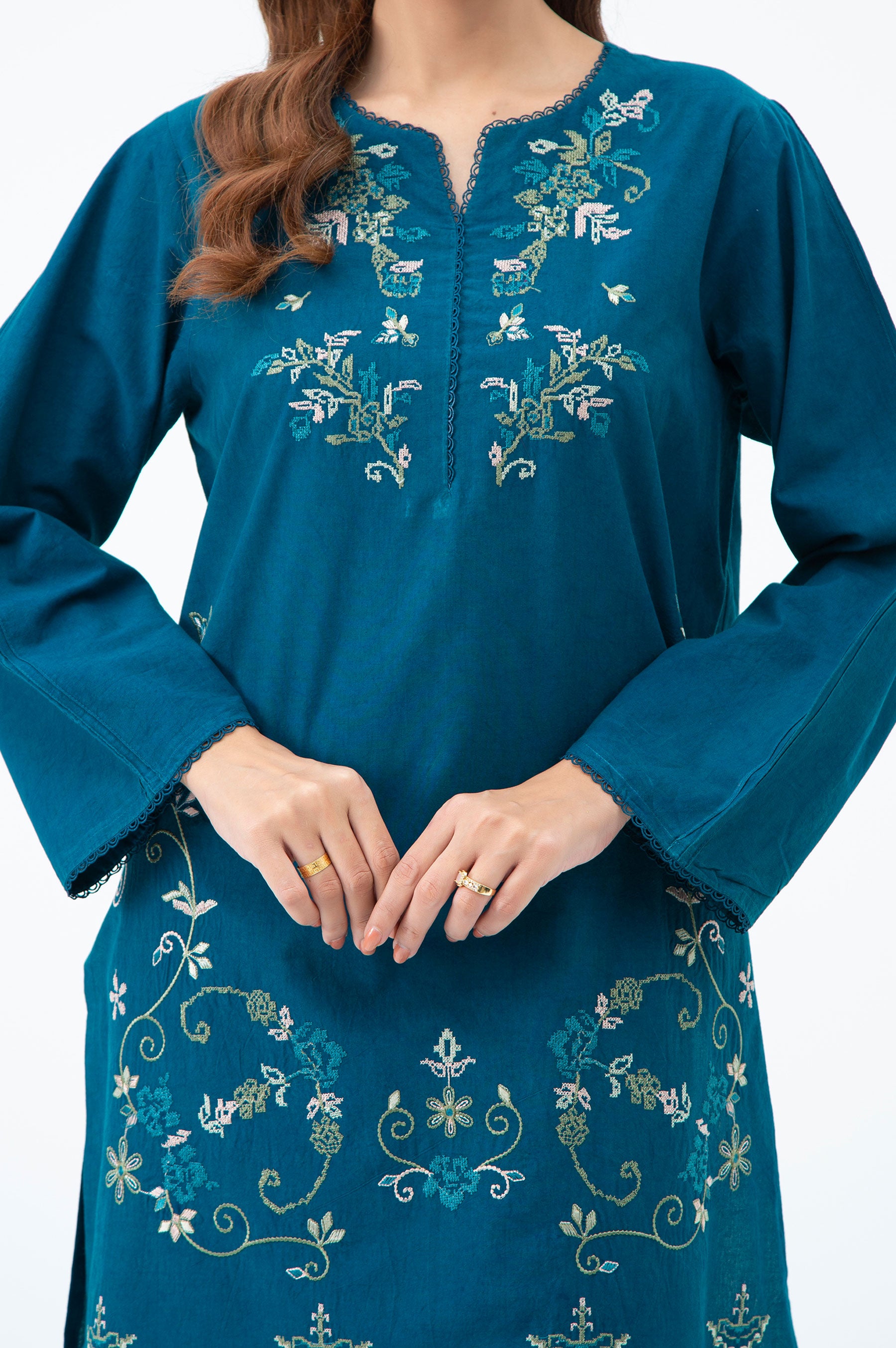 STITCHED EMBROIDERED CAMBRIC SHIRT BOTTOM
