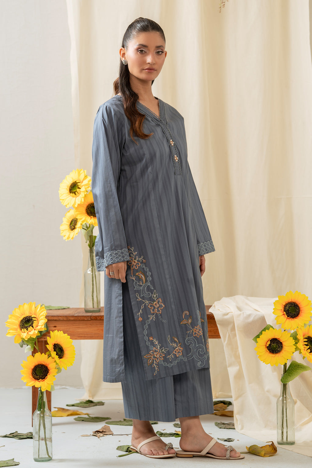 EMBROIDERED DORIA STITCHED 2 PIECE SUIT