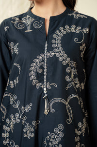 STITCHED EMBROIDERED SHIRT BOTTOM