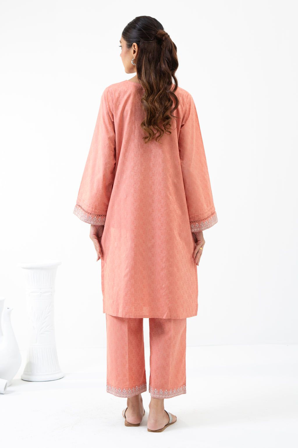 STITCHED EMBROIDERED SHIRT BOTTOM