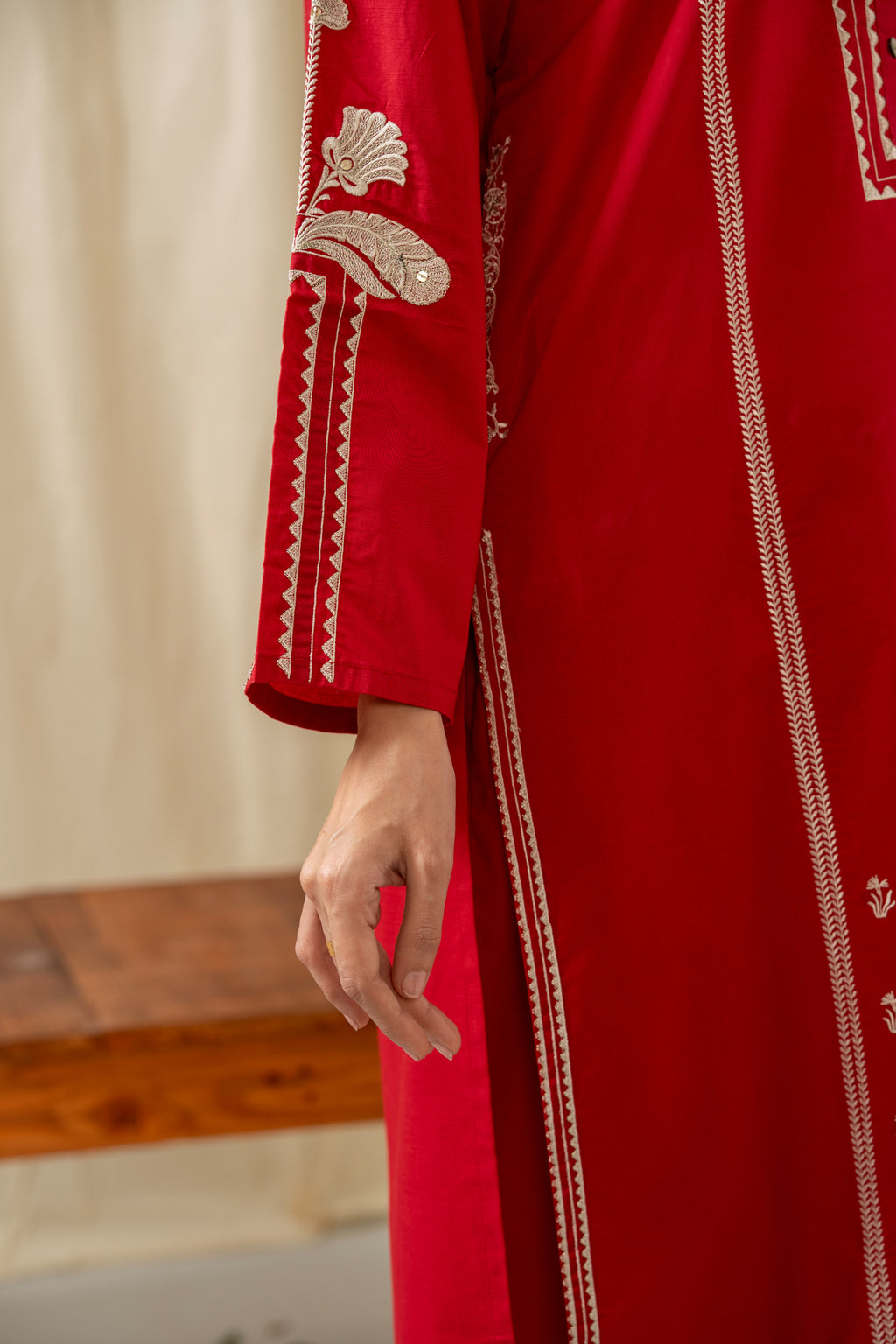 STITCHED EMBROIDERED SLUB LAWN SUIT