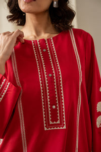 STITCHED EMBROIDERED SLUB LAWN SUIT