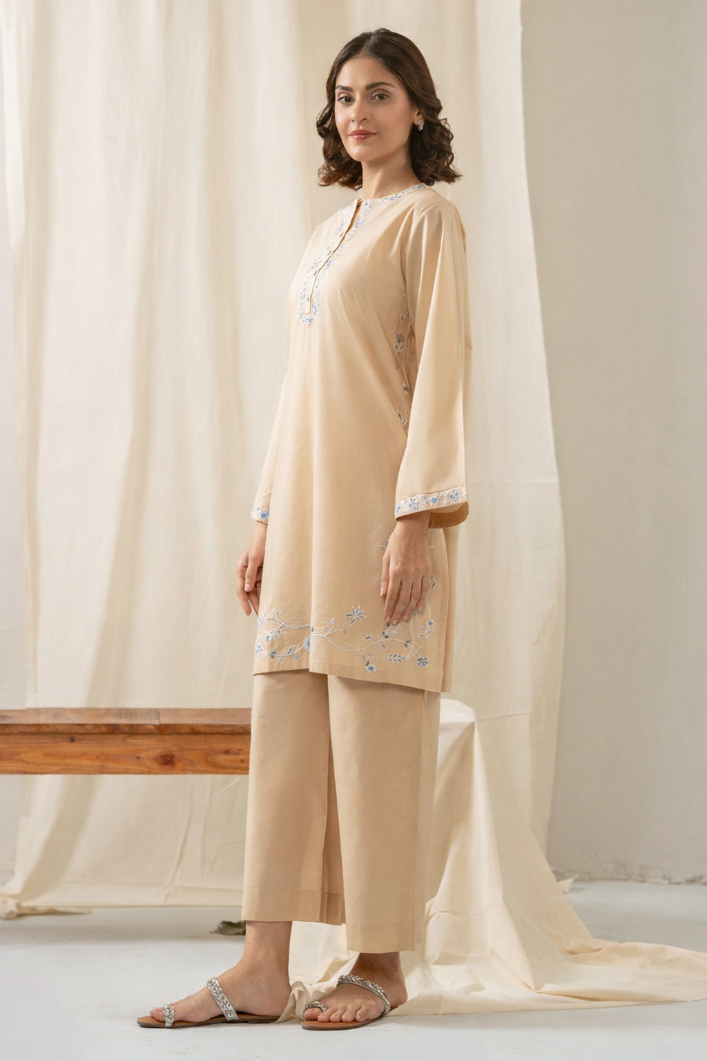 EMBROIDERED SLUB STITCHED 2 PIECE SUIT