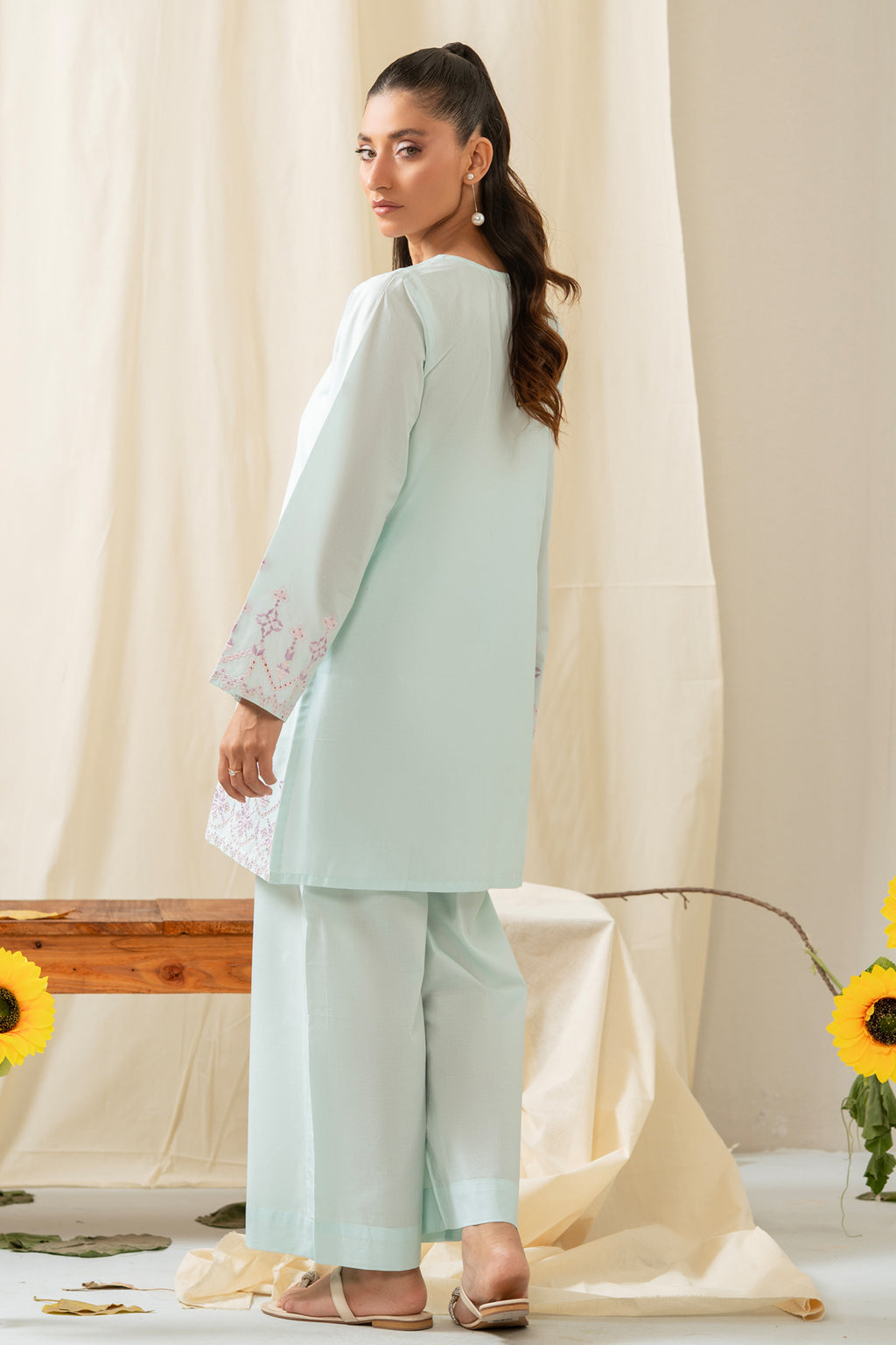STITCHED EMBROIDERED CAMBRIC 2 PIECE SUIT