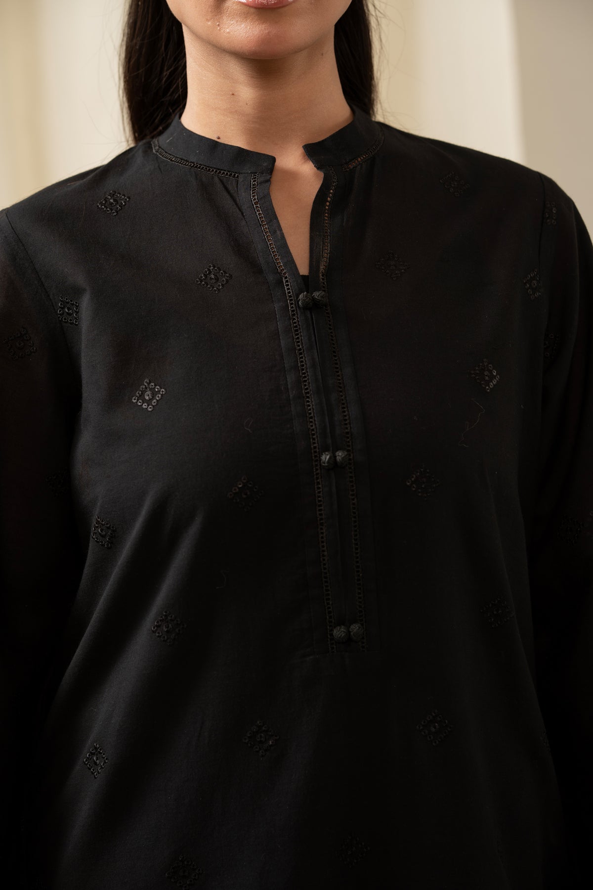 STITCHED SHIRT BOTTOM