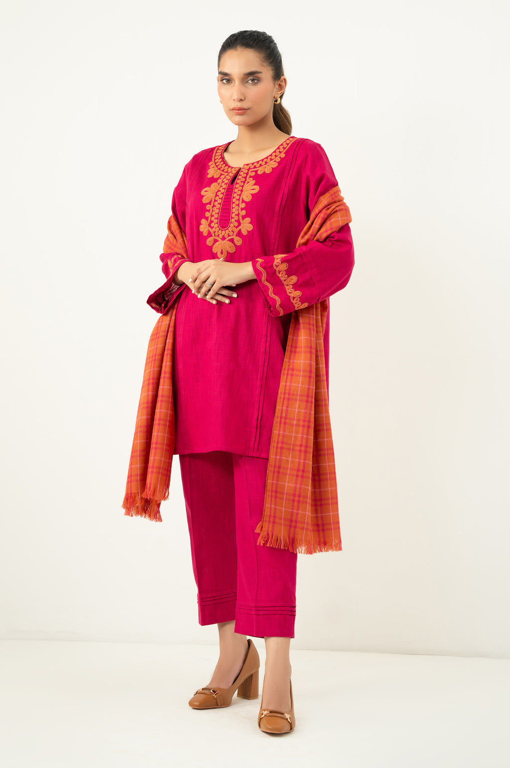 EMBROIDERED SUIT