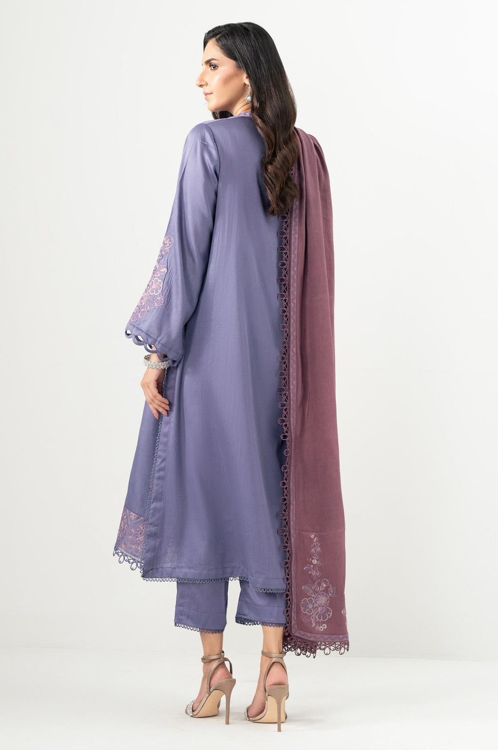 UNSTITCHED EMBROIDERED SUIT