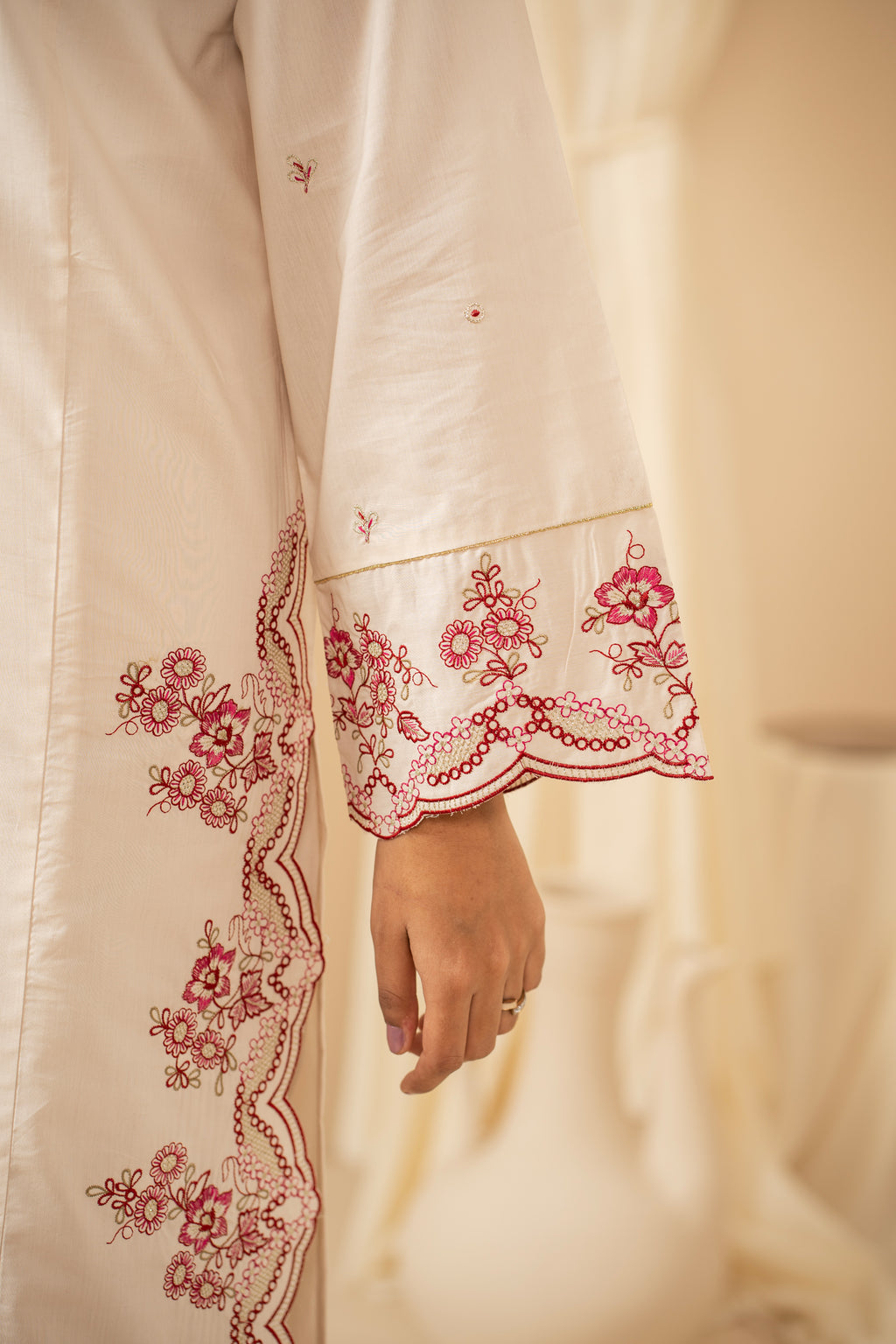 STITCHED EMBROIDERED COTTON LINEN VISCOSE SUIT