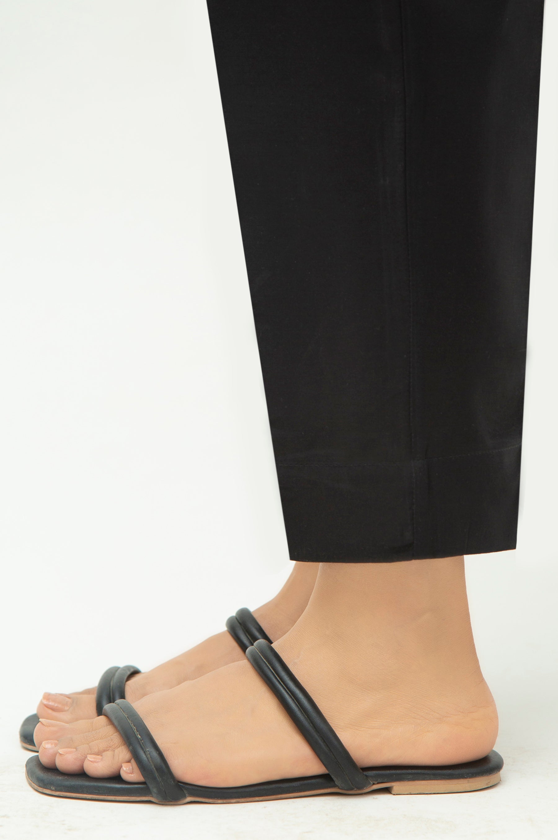 Basic Cambric Cigarette Pants - Regular Fit (FACTORY E-OUTLET)