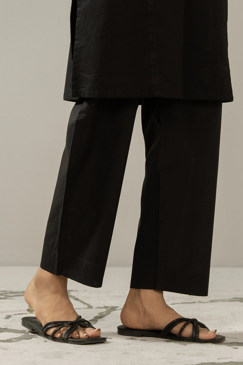 STYLIZED CAMBRIC STITCHED STRAIGHT PANTS