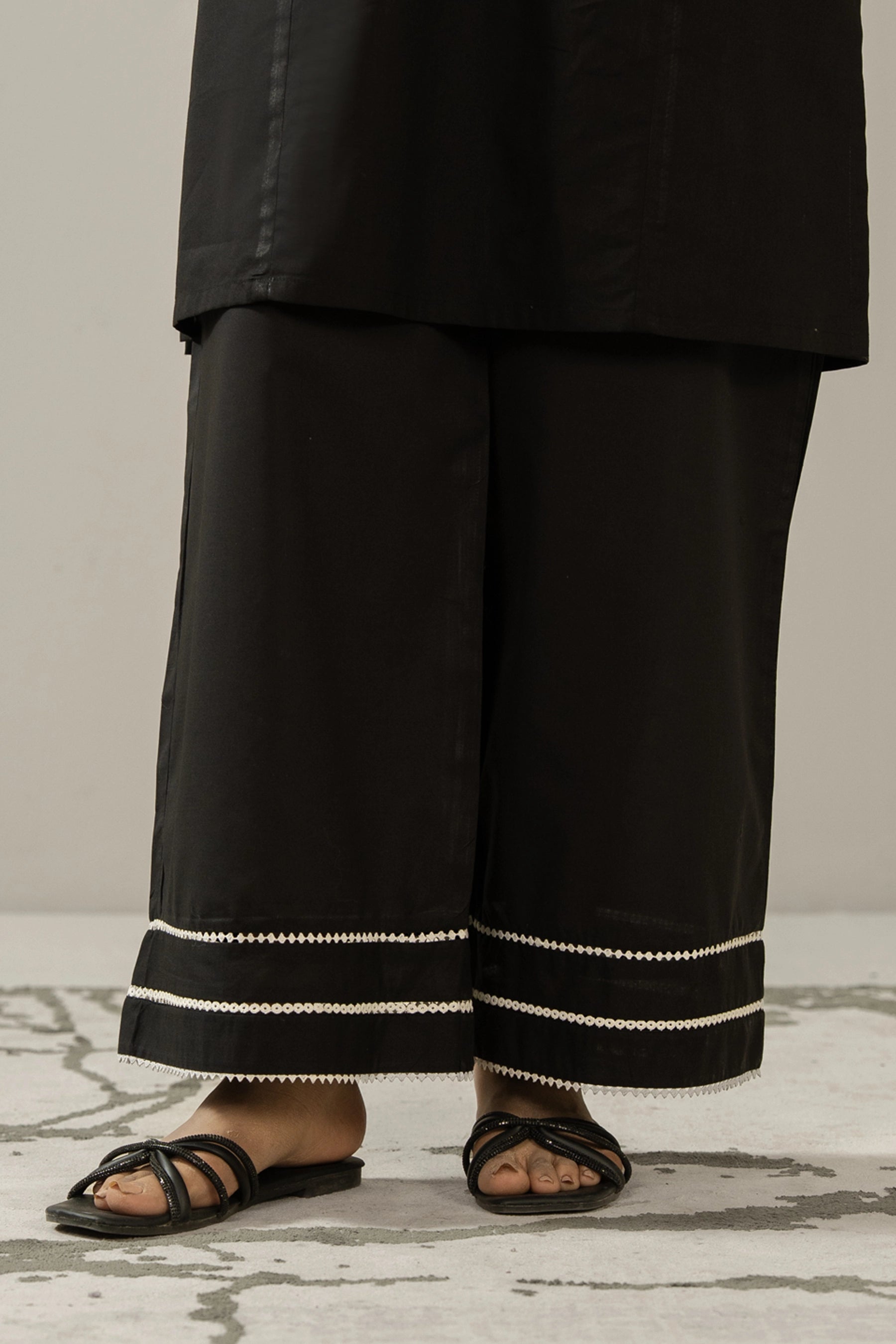 STYLIZED CAMBRIC STITCHED CULOTTES