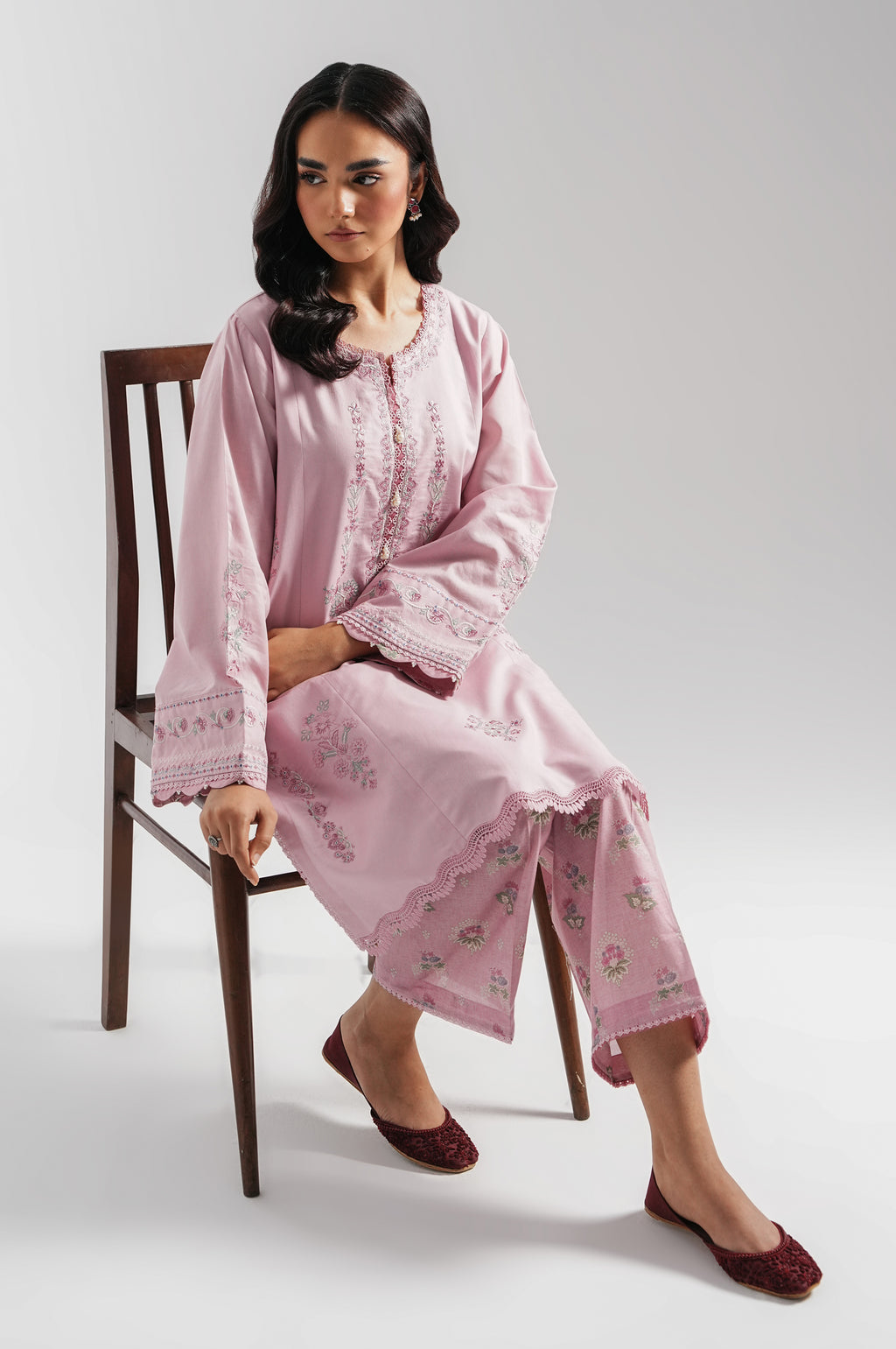 UNSTITCHED EMBROIDERED SUIT
