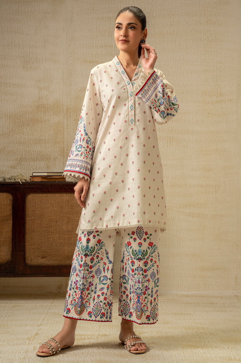 UNSTITCHED PRINTED SHIRT BOTTOM SUIT