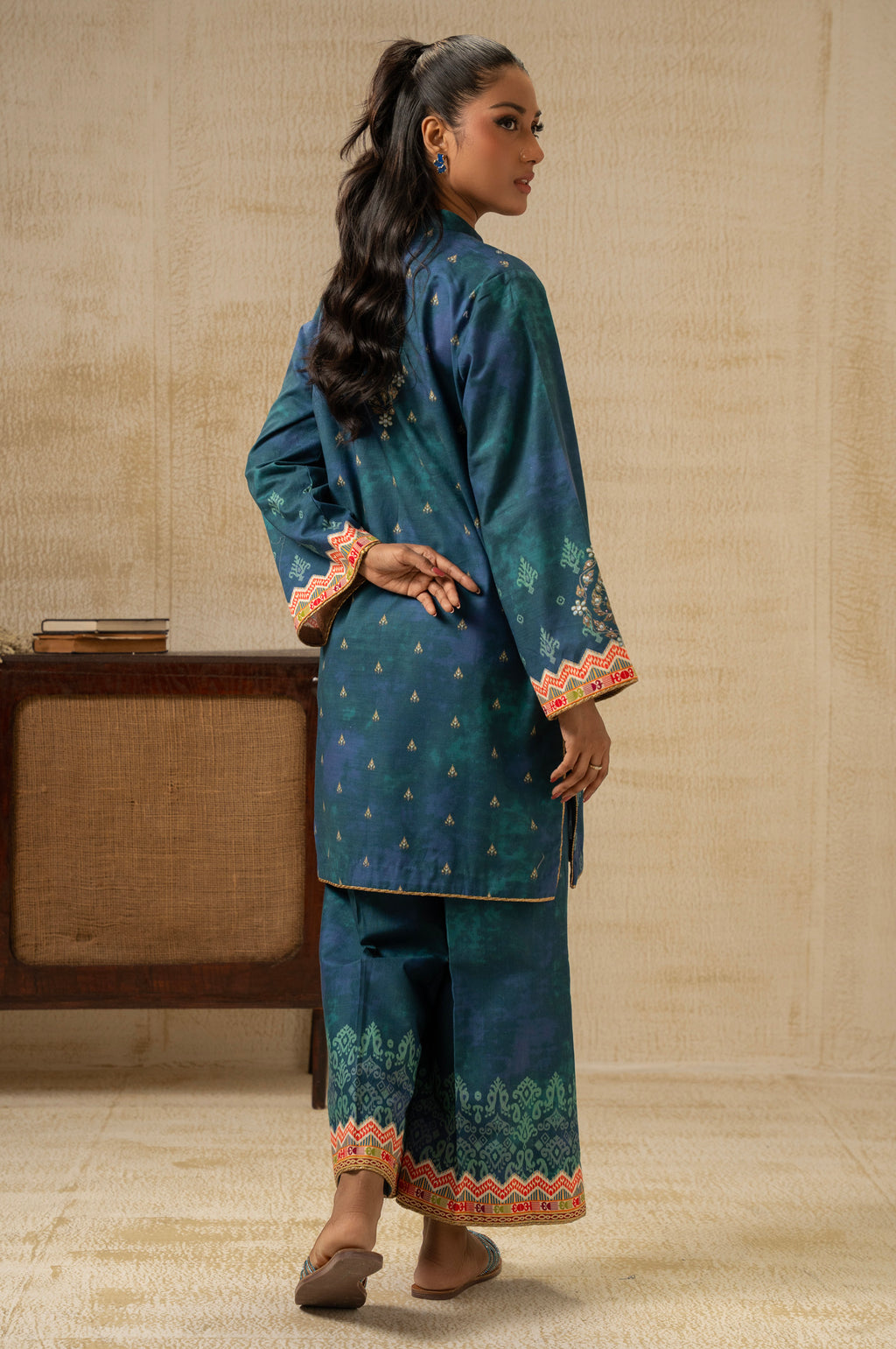 UNSTITCHED PRINTED SHIRT BOTTOM SUIT