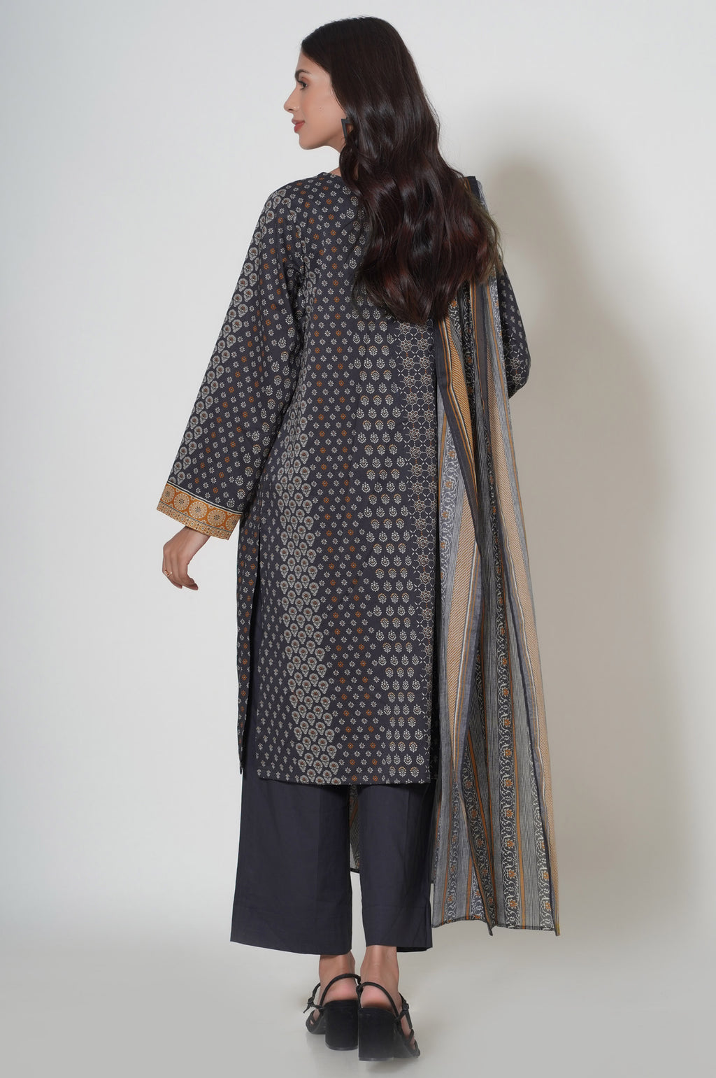 Unstitched 3 Piece Cambric Suit