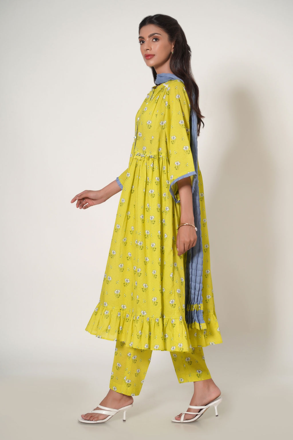 Unstitched 3 Piece Printed Cambric Suit