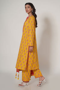Unstitched 3 Piece Printed Cambric Suit