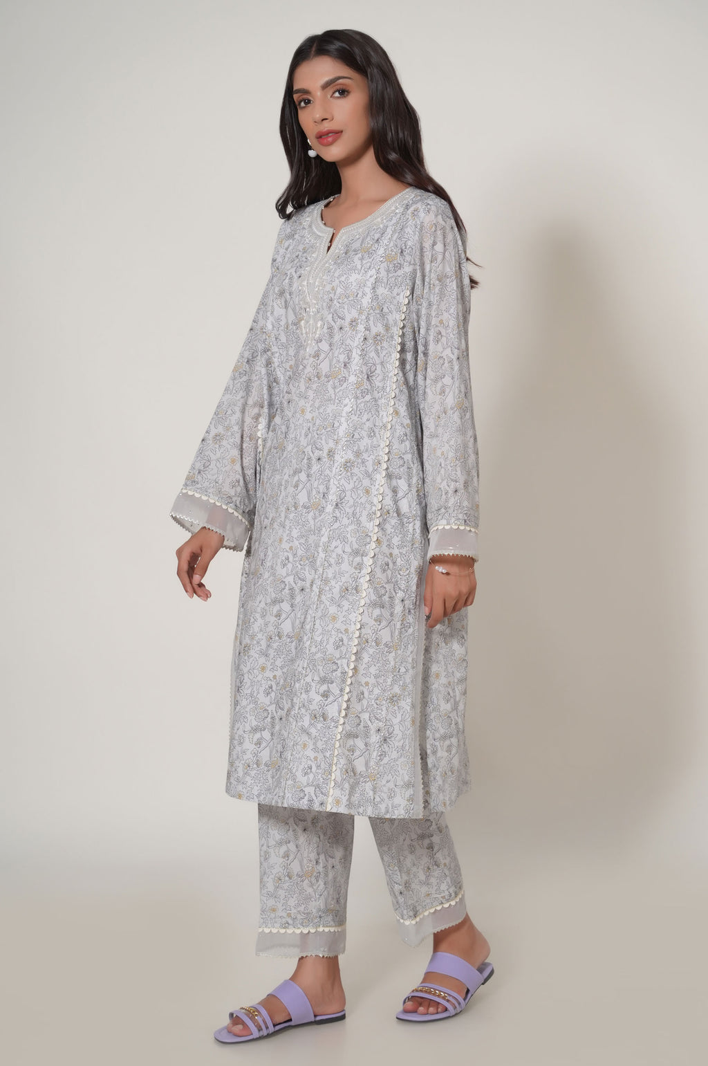 Unstitched 3 Piece Printed Cambric Suit