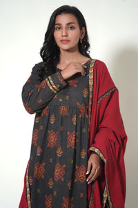 Unstitched 3 Piece Printed Cottle Suit