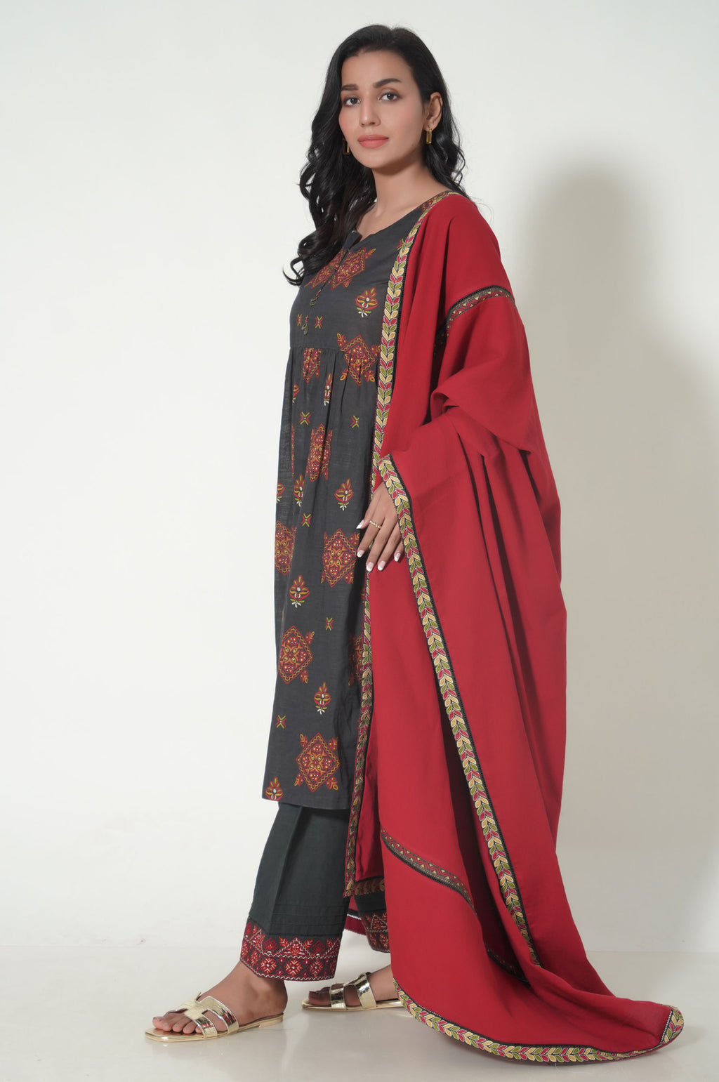 Unstitched 3 Piece Printed Cottle Suit