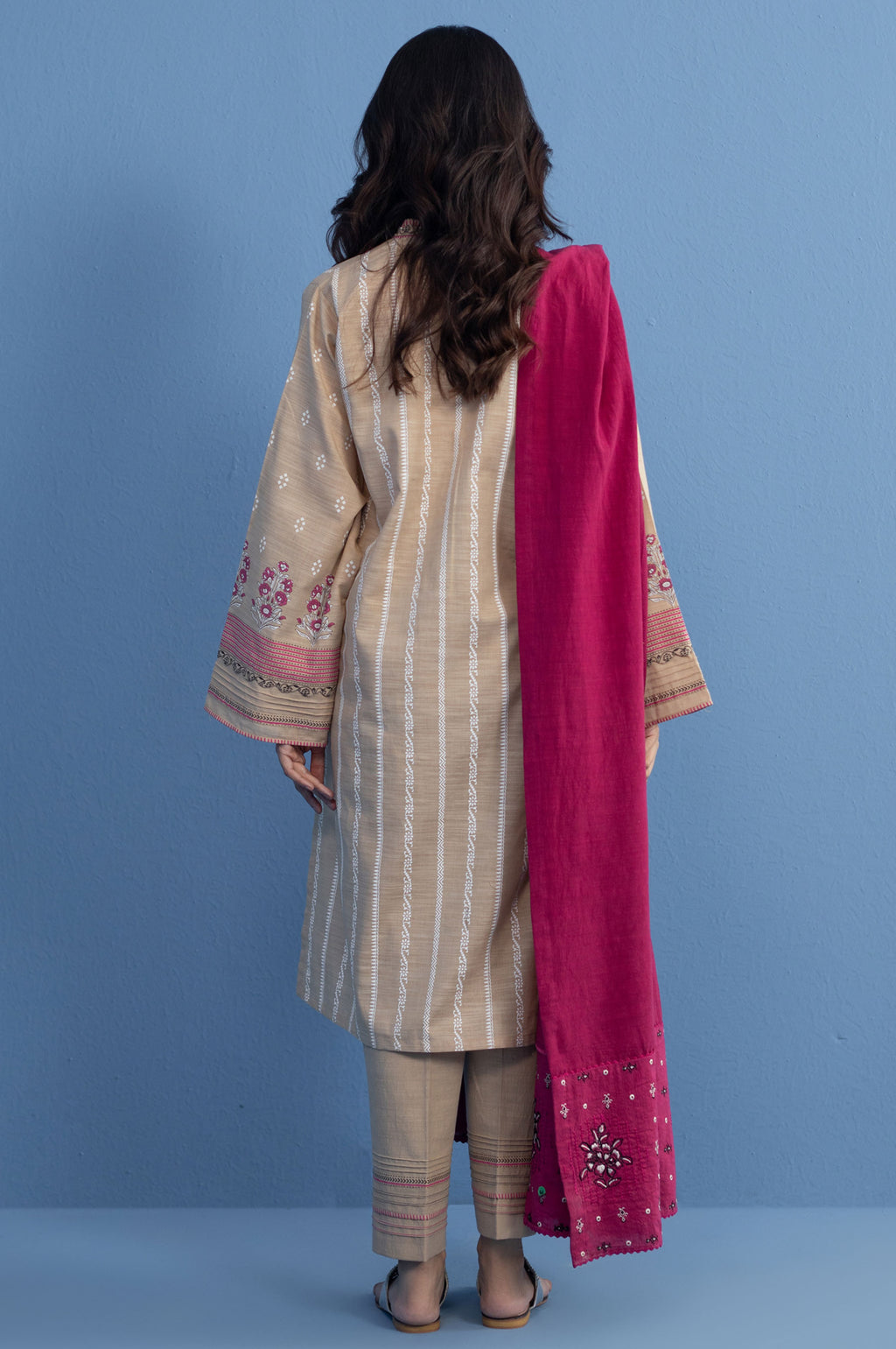 Unstitched 3 Piece Paste Printed Khaddar Suit