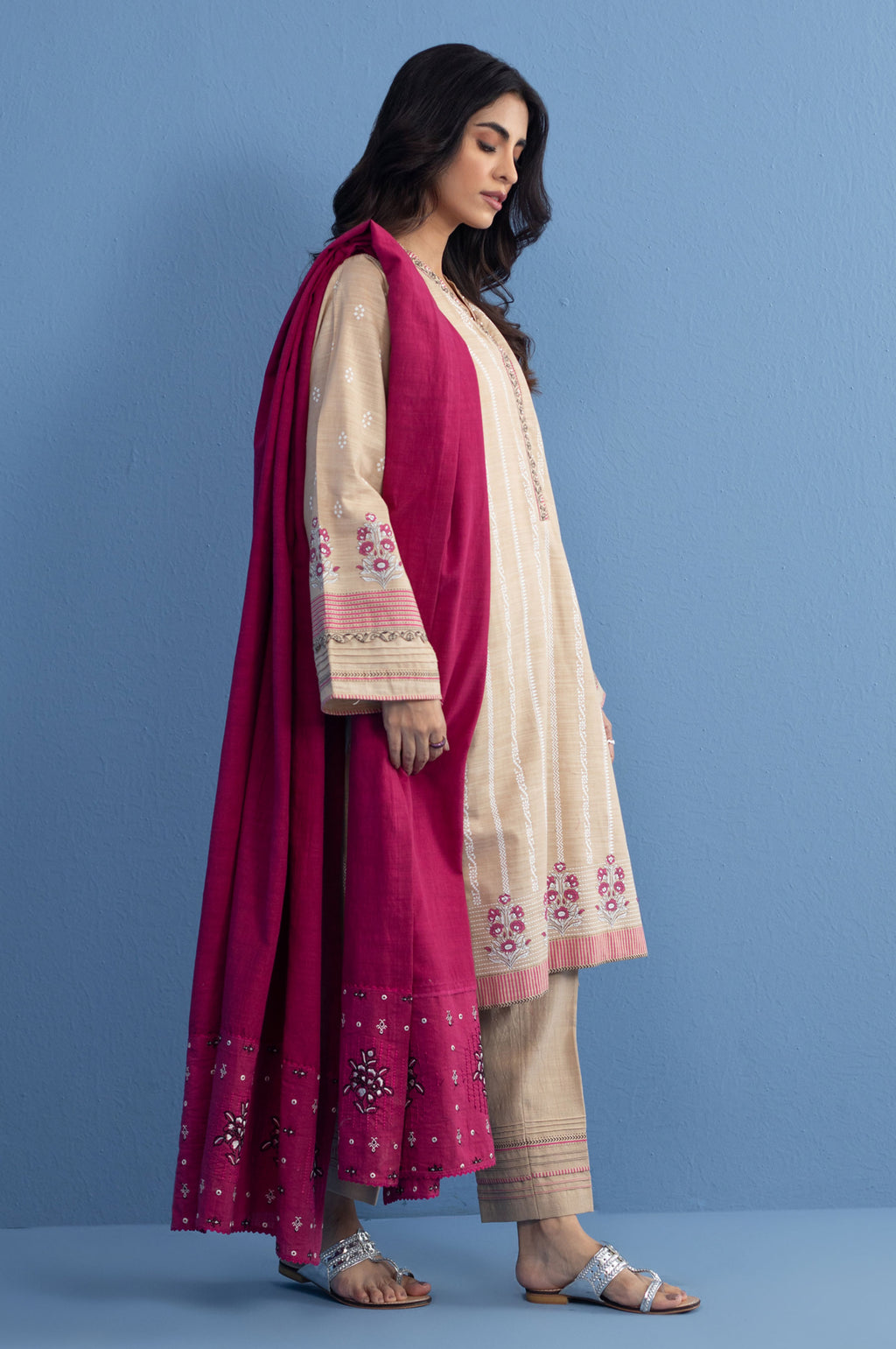 Unstitched 3 Piece Paste Printed Khaddar Suit