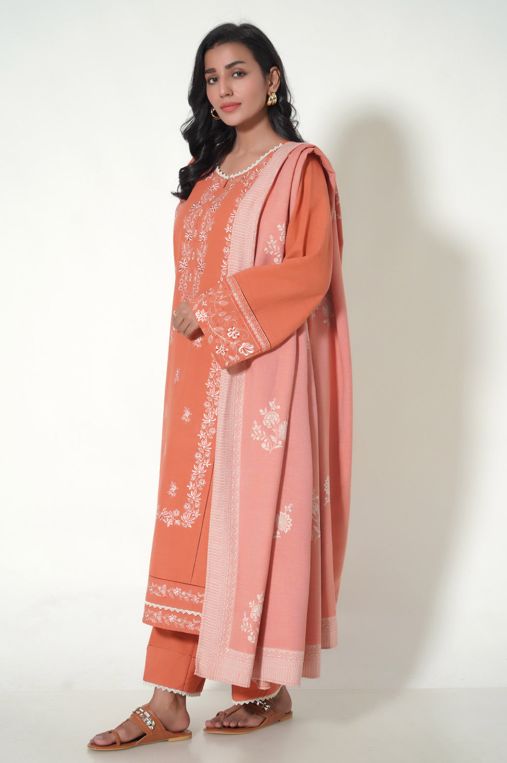 Unstitched 3 Piece Embroidered Khaddar Suit