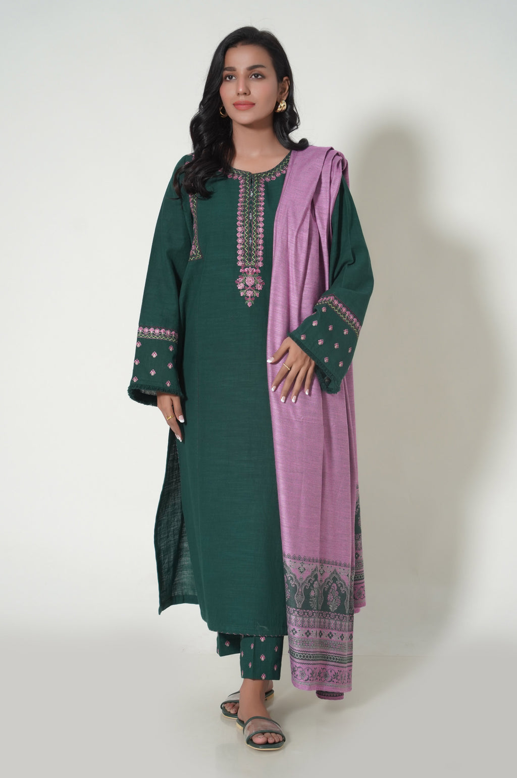 Unstitched 3 Piece Embroidered Khaddar Suit