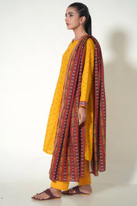 Unstitched 3 Piece Printed Khaddar Suit